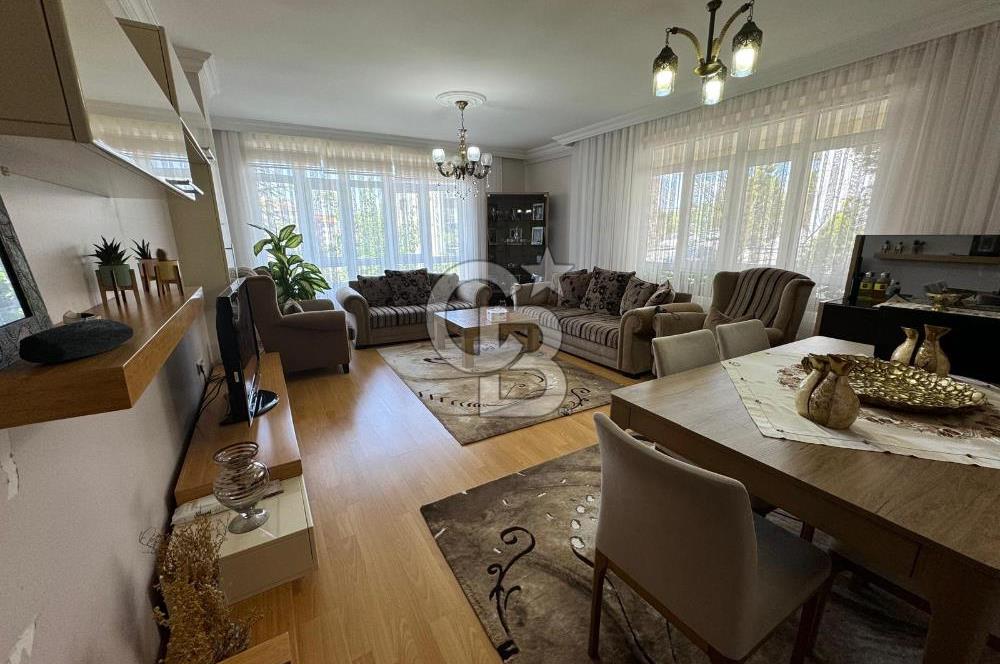 ÇANKAYA HİLAL'DE İYİ LOKASYONDA ÖNÜ AÇIK SATILIK 4+1 DAİRE