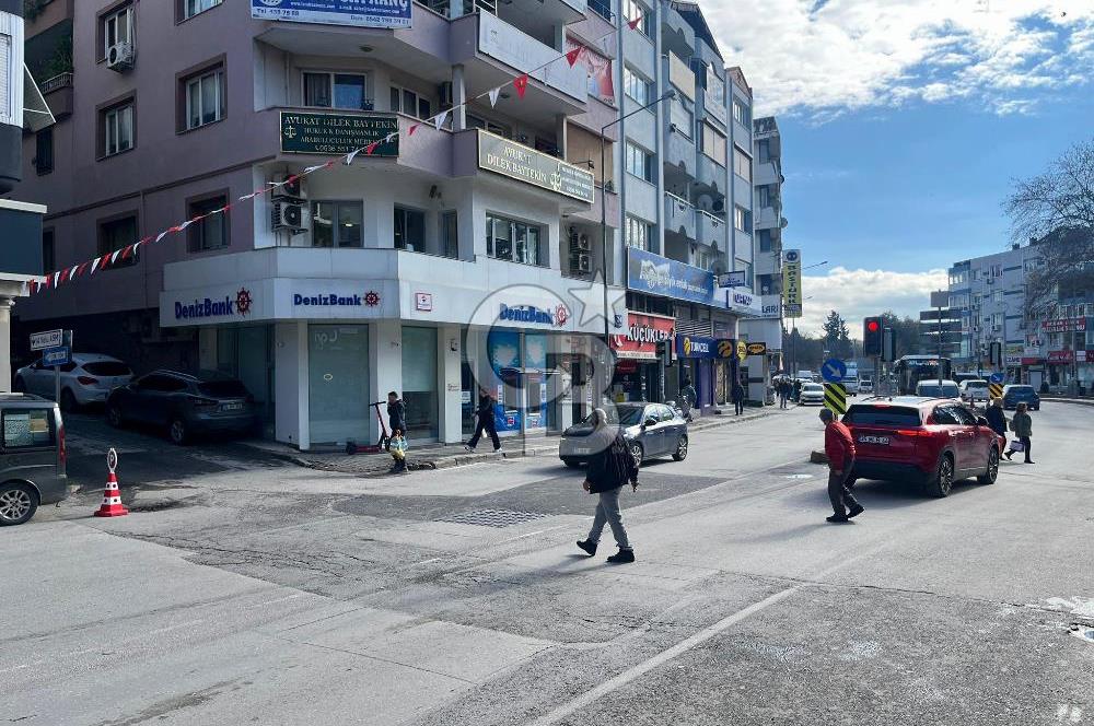 ŞİRİNYER MEYDAN'DA MENDERES CADDESİ'NDE ÇOK İŞLEK BÖLGEDE OFİS