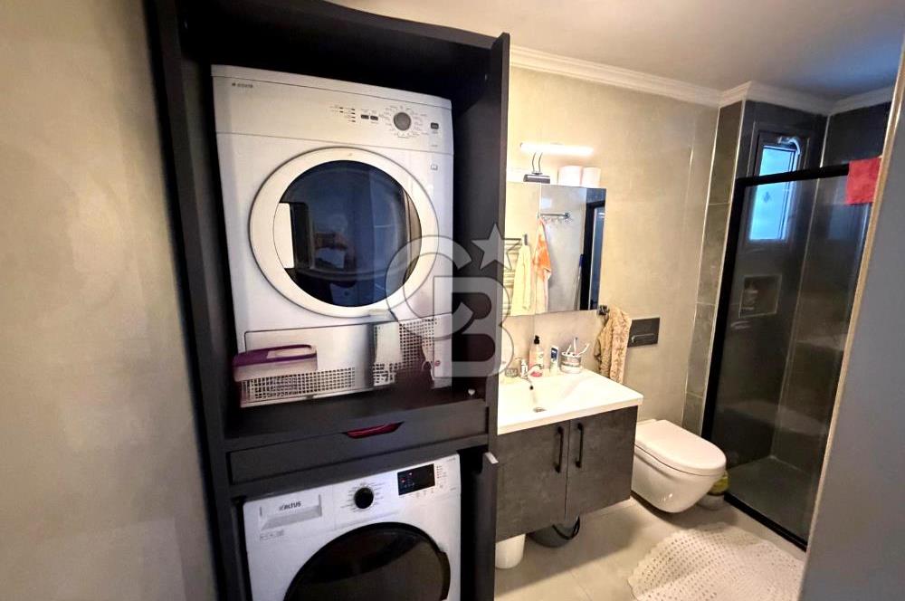 Sabah havuzunuzda güne başlayıp, akşamüstü kısa bir yürüyüşle Çeşme Marina’da kahvenizi yudumladığınızı hayal edin...