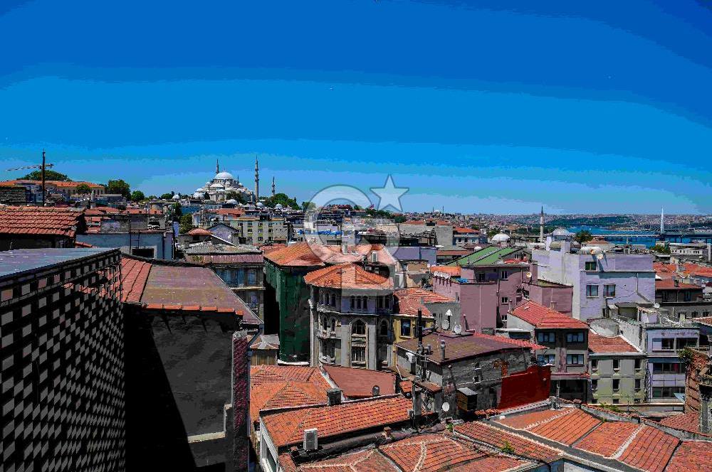 EMİNÖNÜ'NDE TAMAMEN YENİLENMİŞ 3662 M2 SATILIK EMSALSİZ HAN