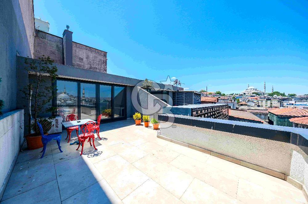 EMİNÖNÜ'NDE TAMAMEN YENİLENMİŞ 3662 M2 SATILIK EMSALSİZ HAN