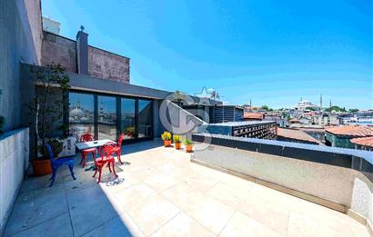 EMİNÖNÜ'NDE TAMAMEN YENİLENMİŞ 3662 M2 SATILIK EMSALSİZ HAN