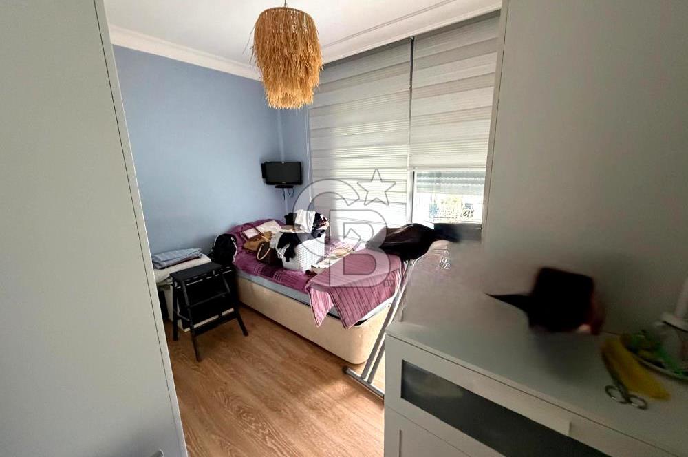 Sabah havuzunuzda güne başlayıp, akşamüstü kısa bir yürüyüşle Çeşme Marina’da kahvenizi yudumladığınızı hayal edin...