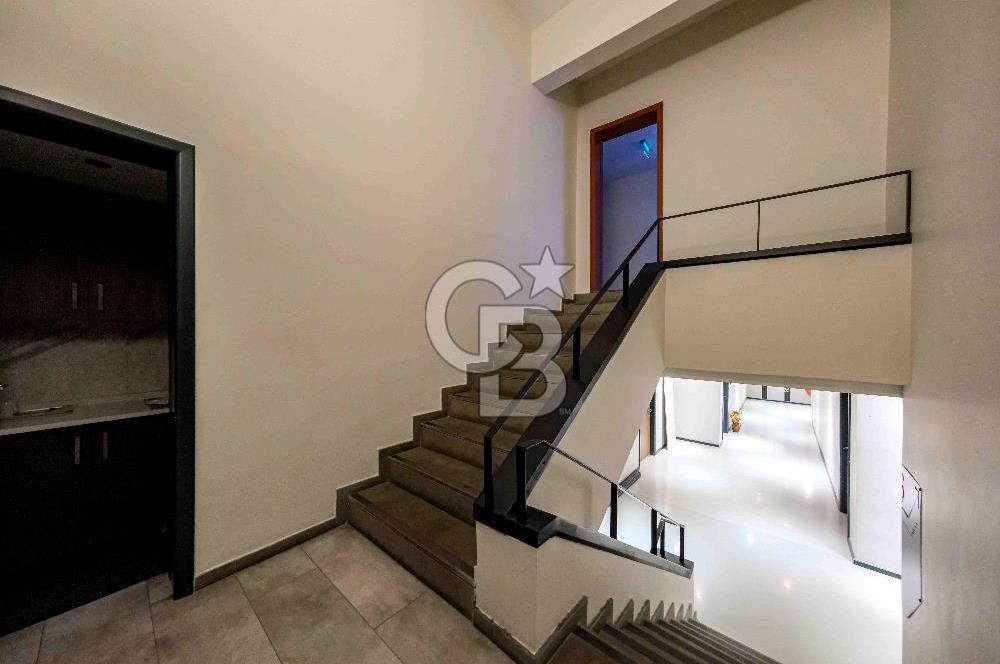 EMİNÖNÜ'NDE TAMAMEN YENİLENMİŞ 3662 M2 SATILIK EMSALSİZ HAN