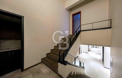 EMİNÖNÜ'NDE TAMAMEN YENİLENMİŞ 3662 M2 SATILIK EMSALSİZ HAN