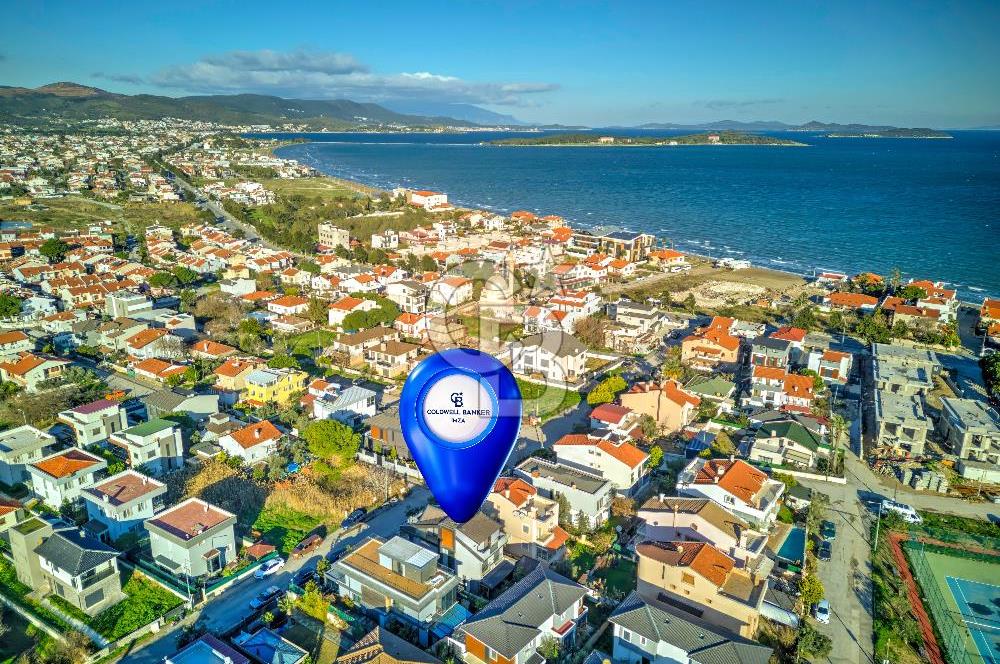 URLA ATATÜRK MAHALLESİNDE 5+1 MÜSTAKİL HAVUZLU TRİPLEKS VİLLA