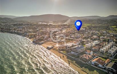 URLA ATATÜRK MAHALLESİNDE 5+1 MÜSTAKİL HAVUZLU TRİPLEKS VİLLA