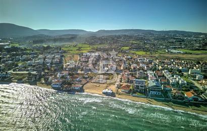 URLA ATATÜRK MAHALLESİNDE 5+1 MÜSTAKİL HAVUZLU TRİPLEKS VİLLA