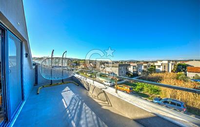 URLA ATATÜRK MAHALLESİNDE 5+1 MÜSTAKİL HAVUZLU TRİPLEKS VİLLA