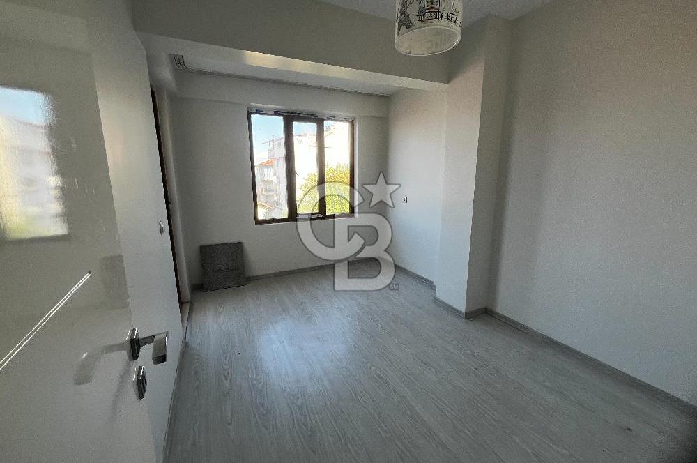 Akkonak Mahallesinde 6 Yaşında Asansörlü Dubleks Daire