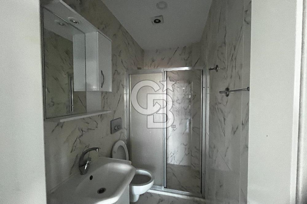 Akkonak Mahallesinde 6 Yaşında Asansörlü Dubleks Daire