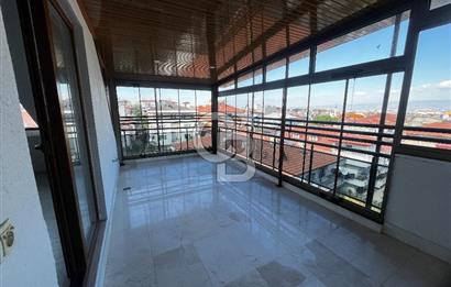 Akkonak Mahallesinde 6 Yaşında Asansörlü Dubleks Daire