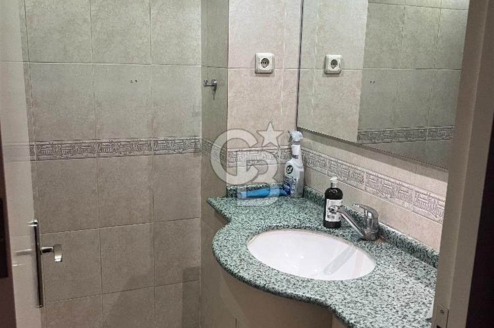 ALSANCAK BASMANE DE SATILIK OFİS DAİRE 