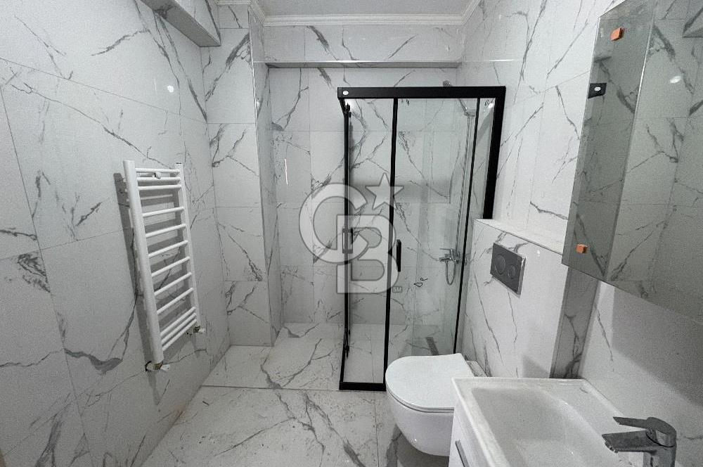 URLA MERKEZDE 1+1 DOĞALGAZLI GENİŞ SIFIR KİRALIK DAİRE