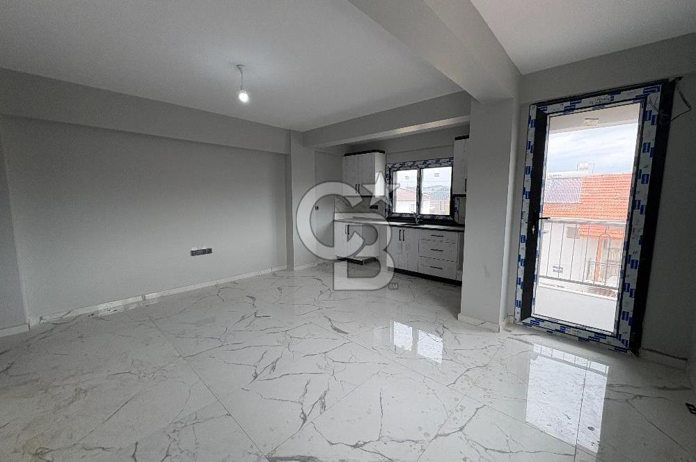 URLA MERKEZDE 1+1 DOĞALGAZLI GENİŞ SIFIR KİRALIK DAİRE