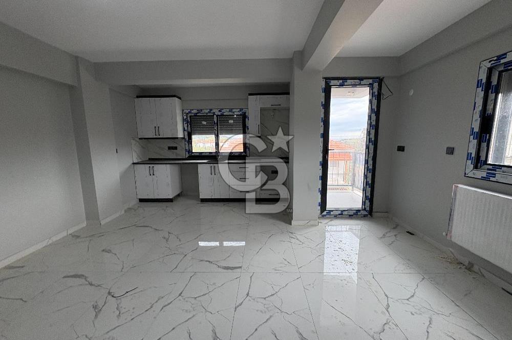 URLA MERKEZDE 1+1 DOĞALGAZLI GENİŞ SIFIR KİRALIK DAİRE