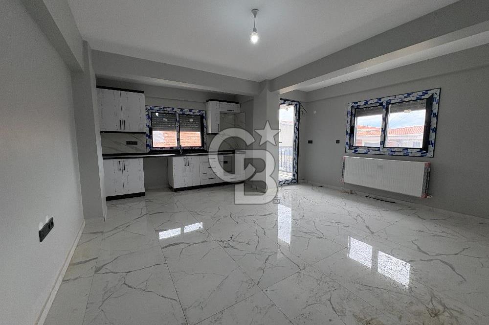 URLA MERKEZDE 1+1 DOĞALGAZLI GENİŞ SIFIR KİRALIK DAİRE
