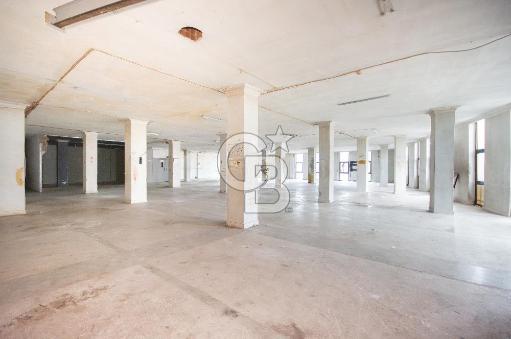 Ümraniye Modoko Yanında 3500m2 Ticari Komple Kiralık Bina