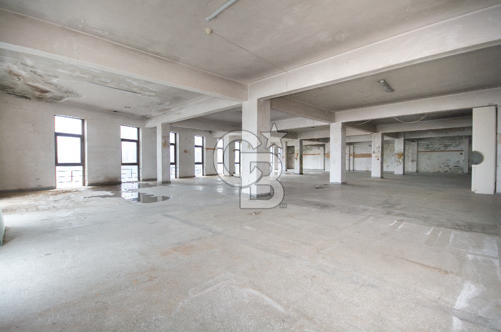 Ümraniye Modoko Yanında 3500m2 Ticari Komple Kiralık Bina