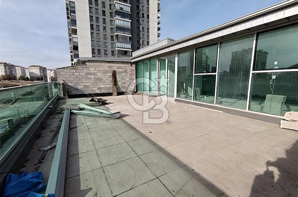 MEHMET RIFAT BÖREKÇİ CADDESİ'NDE İKİ KATLI KİRALIK DÜKKAN