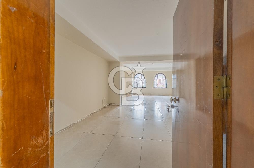 Konak Gazi Bulvarı Mimar Kemalettin Yakını Kiralık Ofis İşyeri