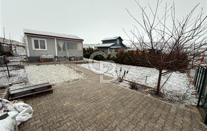 Şehir Merkezine 15 Km Göl manzaralı 35 m² Evli Hobi Bahçesi