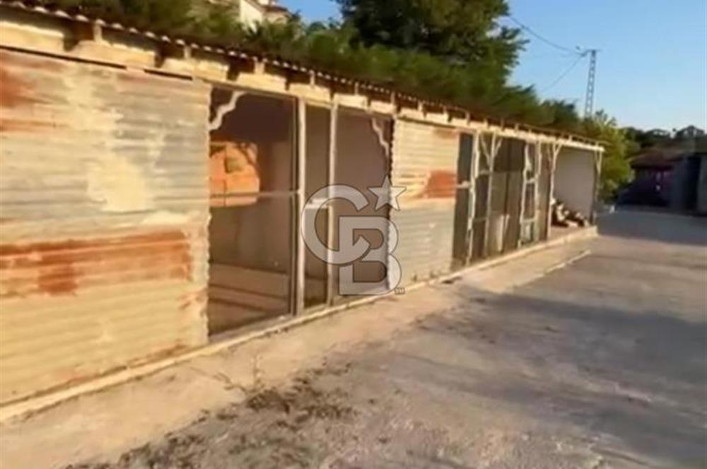 HENDEK DEREKÖY YOLA 155 M CEPHE İÇİNDE EV OLAN 0.40 KONUT İMARLI