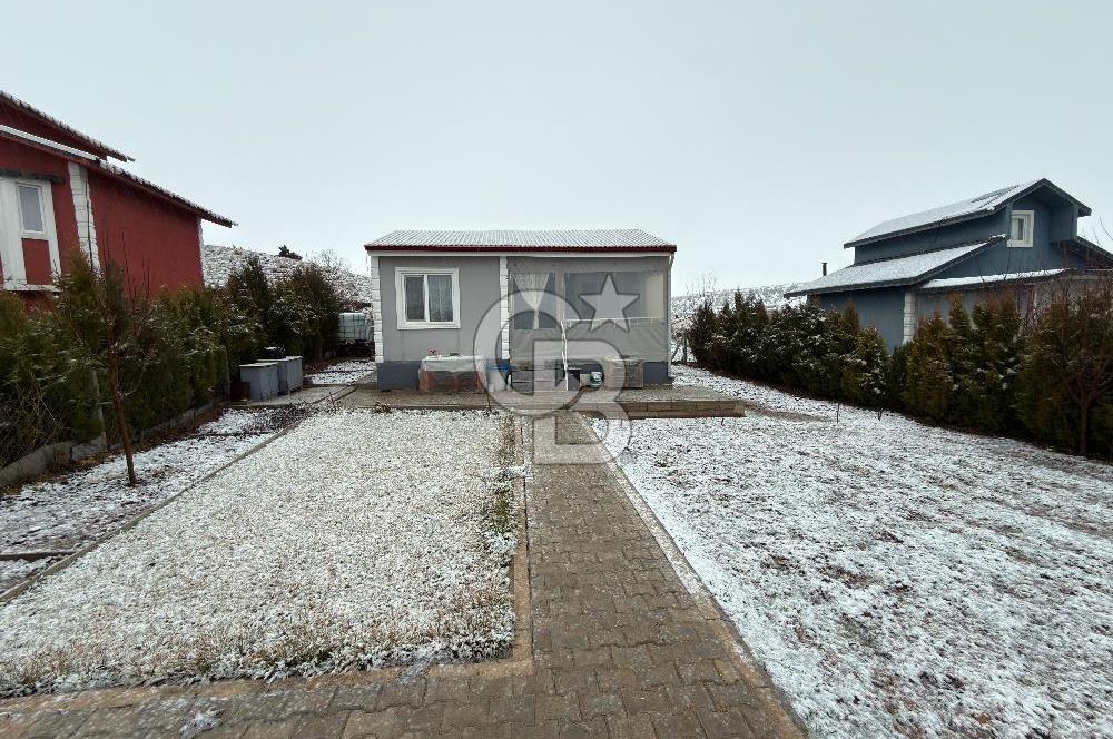 Şehir Merkezine 15 Km Göl manzaralı 35 m² Evli Hobi Bahçesi