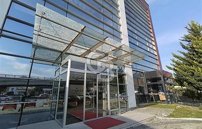 ŞAŞMAZ MERKEZDE CADDE ÜZERİNDE ŞEREFİYELİ 3 CEPHELİ KATTA OFİS