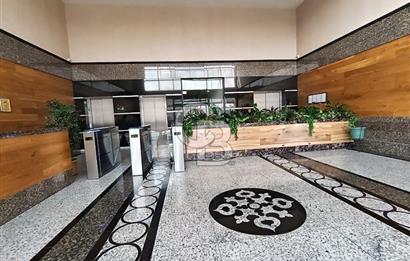 ŞAŞMAZ BULVARINDA CADDE CEPHELİ MÜKEMMEL LOKASYONDA OFİS