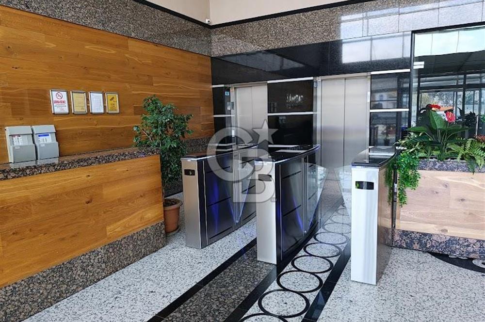 ŞAŞMAZ BULVARINDA CADDE CEPHELİ MÜKEMMEL LOKASYONDA OFİS
