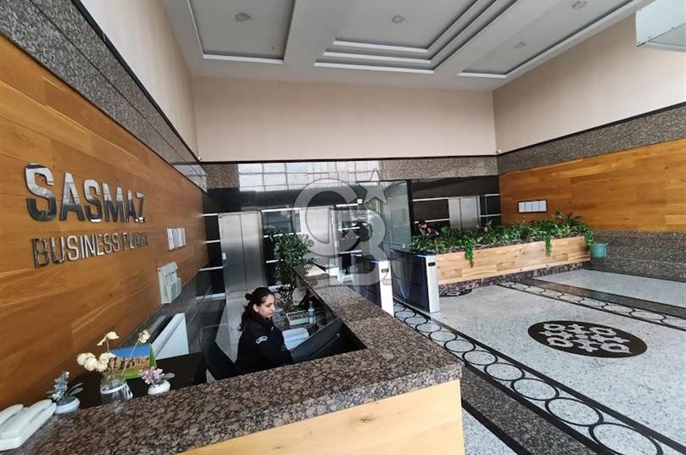 ŞAŞMAZ MERKEZDE CADDE ÜZERİNDE ŞEREFİYELİ 3 CEPHELİ KATTA OFİS