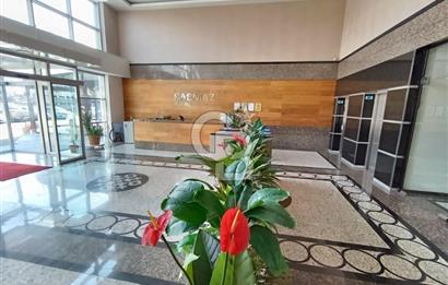 ŞAŞMAZ MERKEZDE CADDE ÜZERİNDE ŞEREFİYELİ 3 CEPHELİ KATTA OFİS