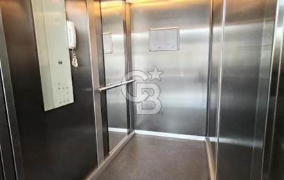 ŞAŞMAZ BULVARINDA CADDE CEPHELİ MÜKEMMEL LOKASYONDA OFİS