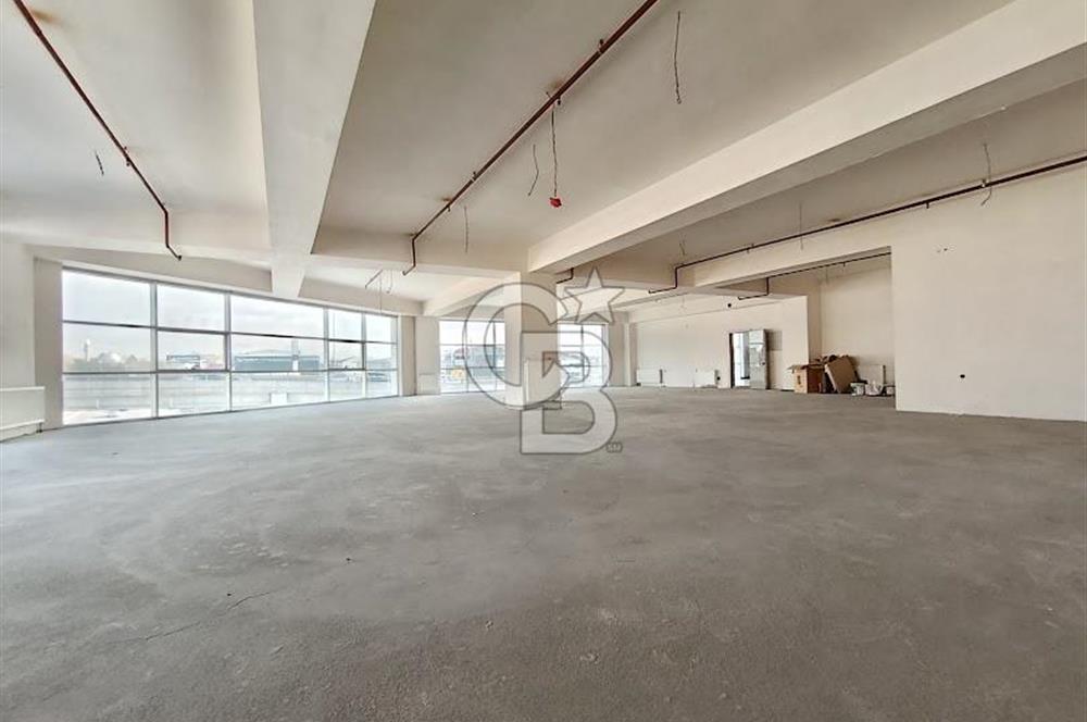 ŞAŞMAZ MERKEZDE CADDE ÜZERİNDE ŞEREFİYELİ 3 CEPHELİ KATTA OFİS