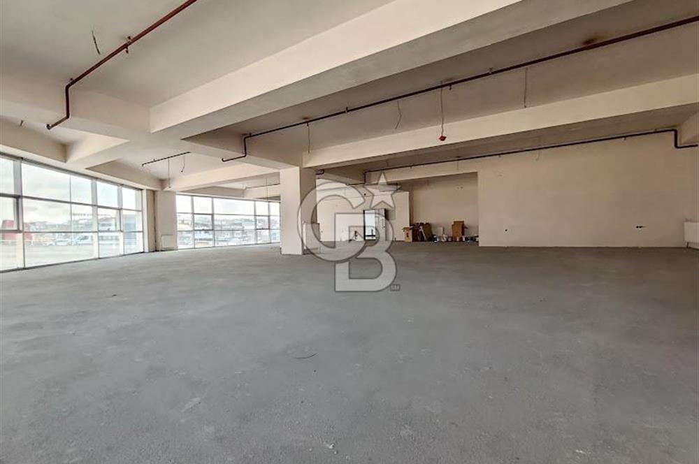 ŞAŞMAZ MERKEZDE CADDE ÜZERİNDE ŞEREFİYELİ 3 CEPHELİ KATTA OFİS