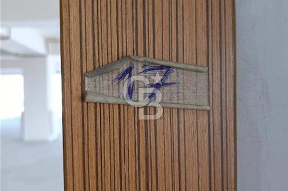 ŞAŞMAZ MERKEZDE CADDE ÜZERİNDE ŞEREFİYELİ 3 CEPHELİ KATTA OFİS