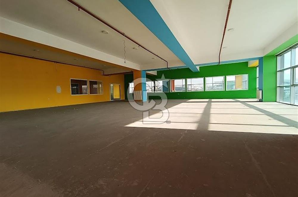 ŞAŞMAZ SANAYİ MERKEZİNDE GENİŞ FERAH YAPILI KİRALIK OFİS