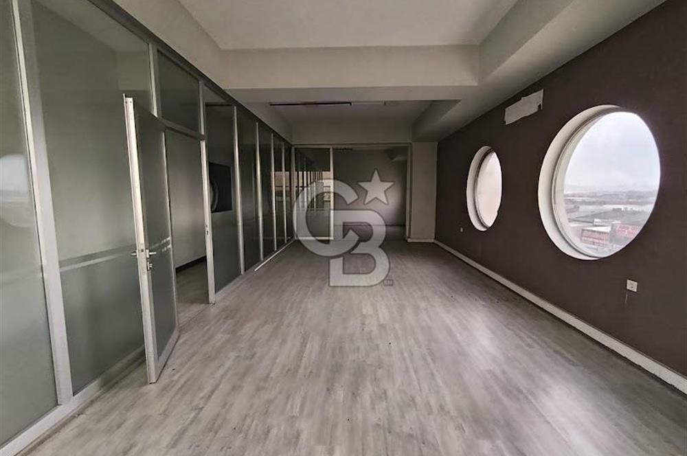 ŞAŞMAZ BULVARINDA CADDE CEPHELİ MÜKEMMEL LOKASYONDA OFİS