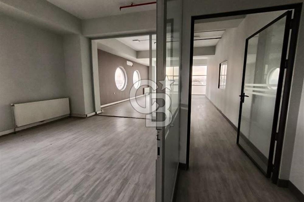 ŞAŞMAZ BULVARINDA CADDE CEPHELİ MÜKEMMEL LOKASYONDA OFİS