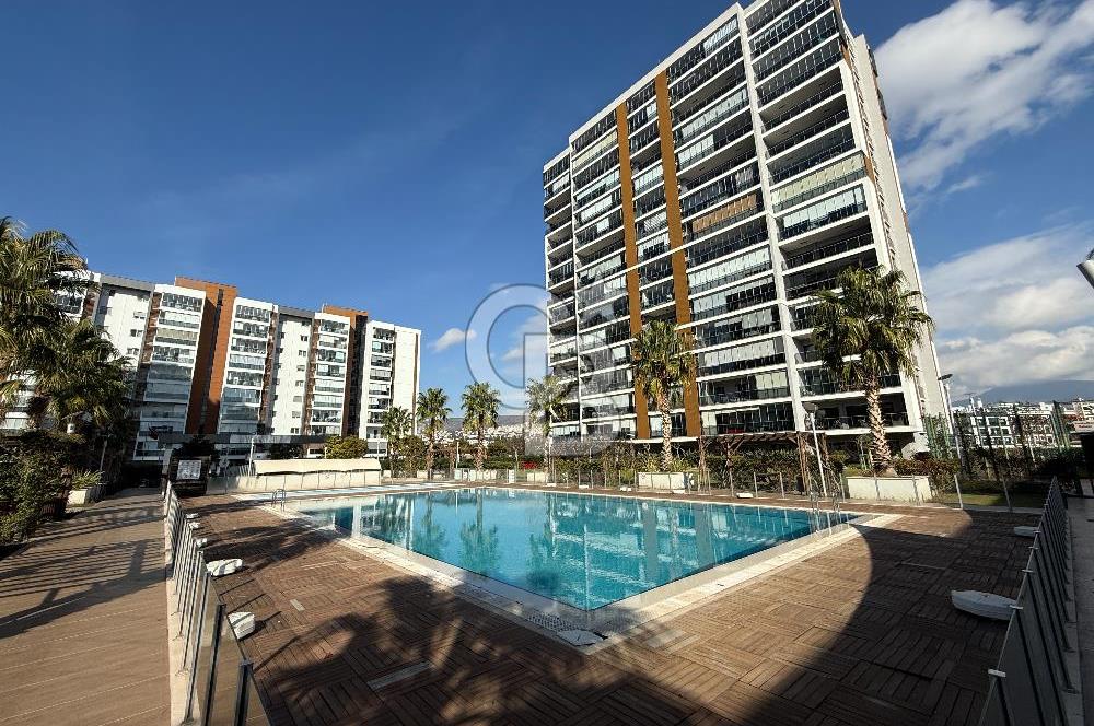 Mavişehir Modern 4 Kiralık 1+1 Daire Havuz ve Peyzaj Manzaralı