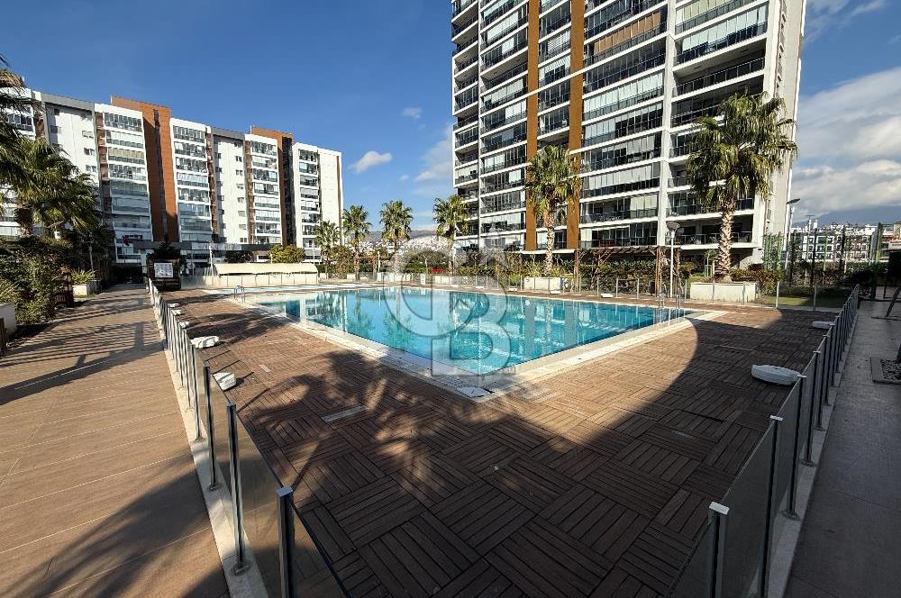 Mavişehir Modern 4 Kiralık 1+1 Daire Havuz ve Peyzaj Manzaralı