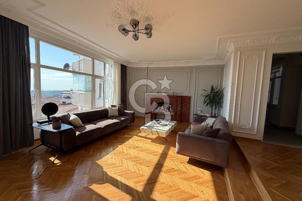 ETİLER LEVAZIM SİTESİNDE SATILIK BOĞAZ MANZARALI DAİRE 3+1