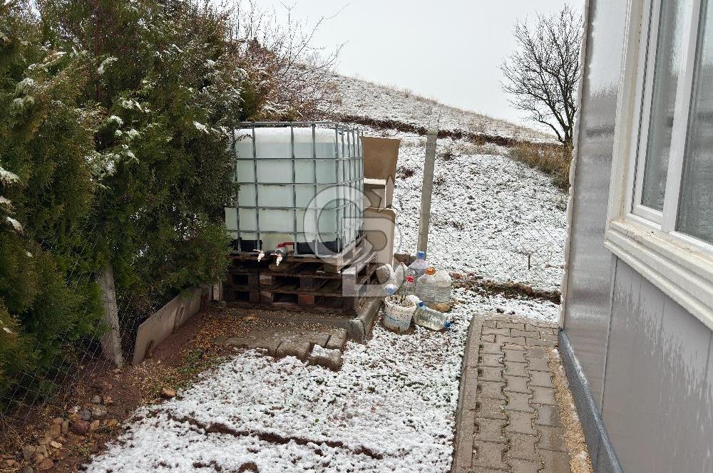 Şehir Merkezine 15 Km Göl manzaralı 35 m² Evli Hobi Bahçesi