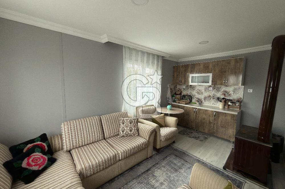 Şehir Merkezine 15 Km Göl manzaralı 35 m² Evli Hobi Bahçesi