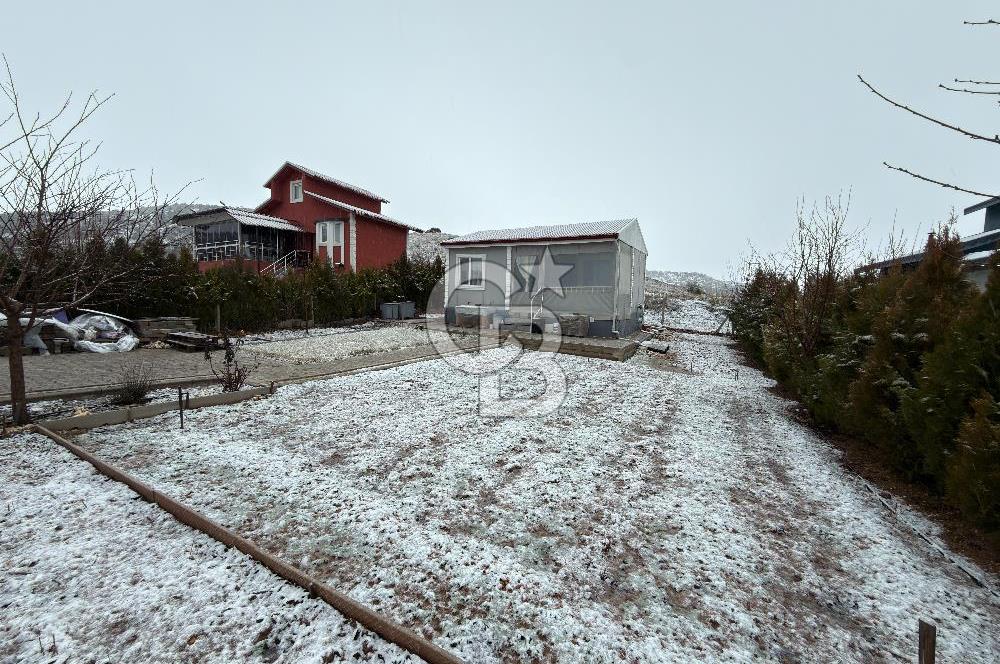 Şehir Merkezine 15 Km Göl manzaralı 35 m² Evli Hobi Bahçesi