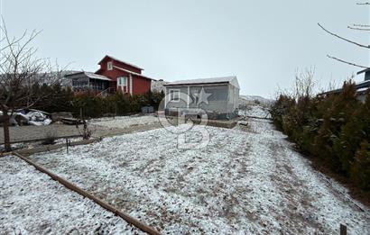 Şehir Merkezine 15 Km Göl manzaralı 35 m² Evli Hobi Bahçesi