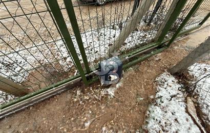 Şehir Merkezine 15 Km Göl manzaralı 35 m² Evli Hobi Bahçesi