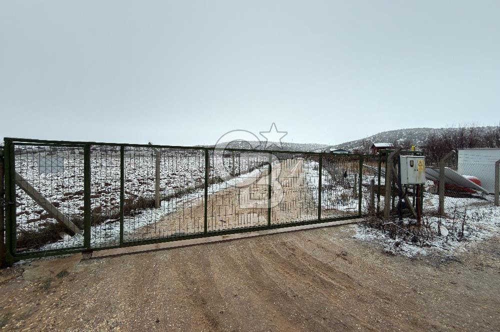 Şehir Merkezine 15 Km Göl manzaralı 35 m² Evli Hobi Bahçesi