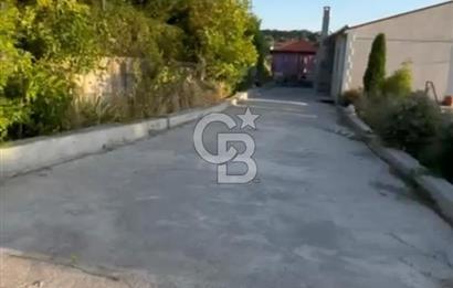 HENDEK DEREKÖY YOLA 155 M CEPHE İÇİNDE EV OLAN 0.40 KONUT İMARLI